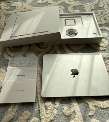最新MacBook Air 13インチ M2チップ シルバー