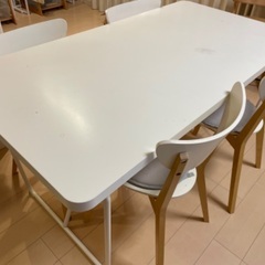 IKEA ダイニングテーブル