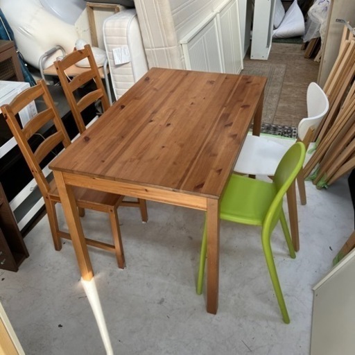 IKEA ダイニングセット 小家族向き♬