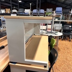 実売4万　平机　幅1800 奥600 高さ700mm  長机　プラスの画像