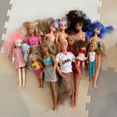 ハッシュタグリカチャン、バービー人形セット13体