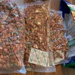 コンボ　ドッグフード　1.7キロと400g3袋の画像