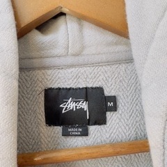 ストゥーシー　フーディの画像