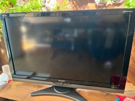 AQUOS アクオス　テレビ40型
