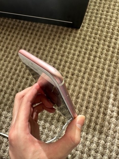 大晦日処分限定価格1000円引きiPhone7 128ギガSIMフリー
