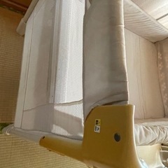 ベビーベッドの画像