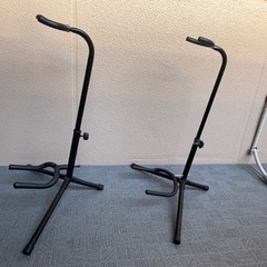 【無料】ギタースタンド２つの画像