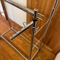 ハンガーラックの画像