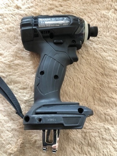 マキタ　TD138D  14.4V  電動インパクトドライバー