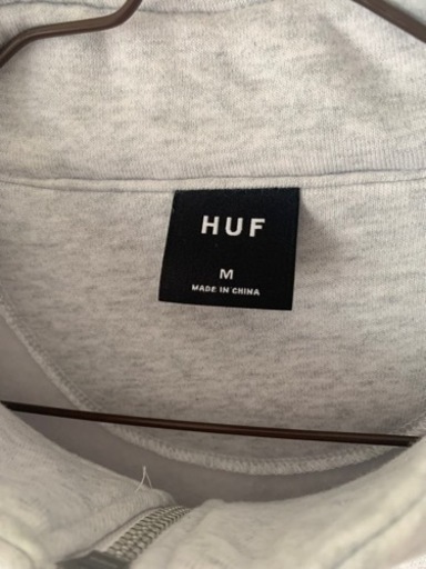 HUF ハーフジップ