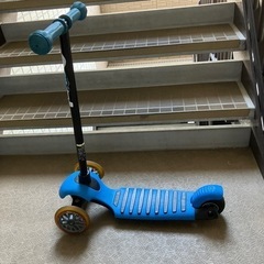 キッズ用キックボード