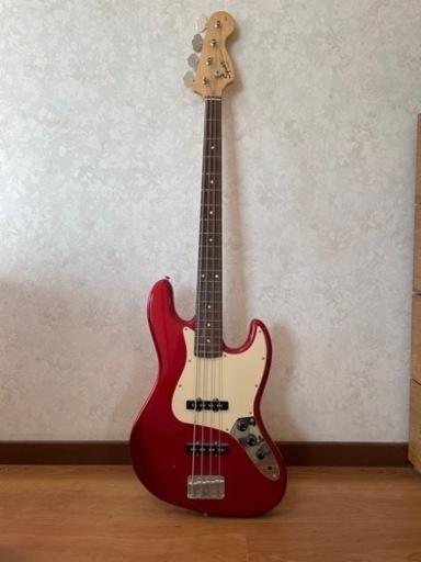 Squier ジャズベース 赤