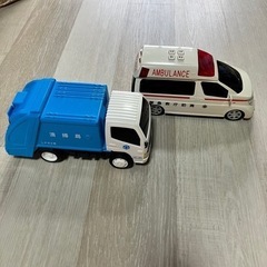 救急車　ゴミ収集車　おもちゃの画像