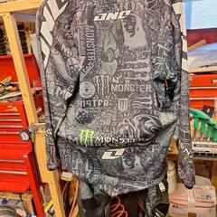 モンスターエナジー　モトクロスウェアの画像