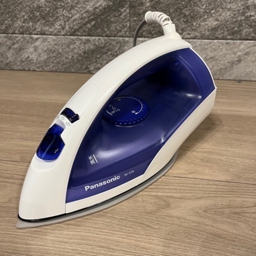 【美品2021年製】Panasonic アイロン　NI-S56
