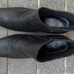 Sonia pareni ショートブーツ 23cmの画像