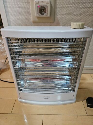 電気ストーブ 山善 DS-D086