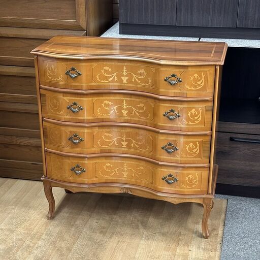 リサイクル市場エコ伊川谷】イタリアキャビネット 猫脚4段 チェスト