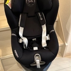 高級チャイルドシート　cybex SURONA S i-SIZE