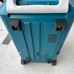 マキタ　makita  充電式保冷温庫　CW180D  動作品　中古の画像