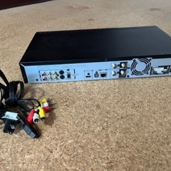 TOSHIBA VARDIA 地上・BS・110度CSデジタルチューナー搭載ハイビジョンレコーダー HDD320GB RD-E305Kの画像