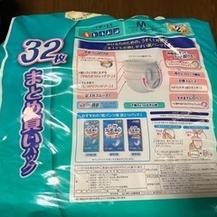 紙パンツと紙パンツ用パッドの画像