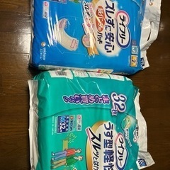 紙パンツと紙パンツ用パッド