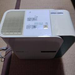 加湿器　パナソニック加熱気化式加湿機の画像