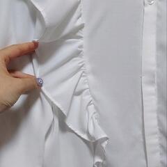 【お値下げ】白ブラウス700→300の画像
