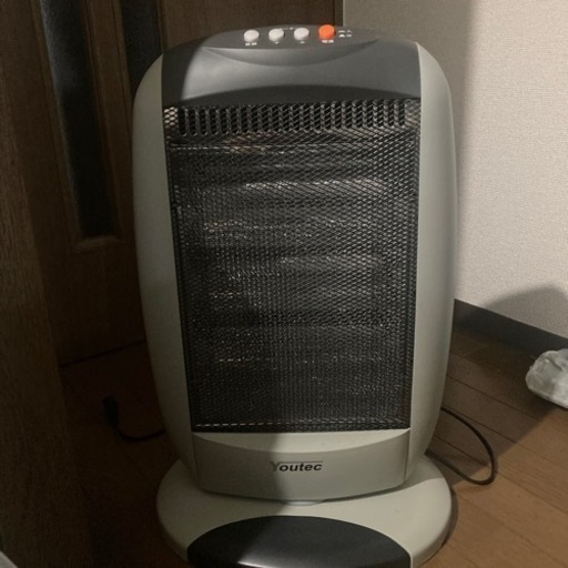 新品同様  ハロゲンヒーター　首振り　400W 800W 1200W ファンヒーター　ストーブ　ホットカーペット