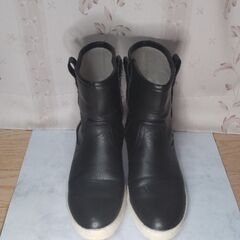 ブーツ　レディース　M〜Lサイズ　23〜24㌢