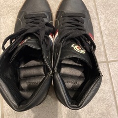 ハイカットスニーカーの画像
