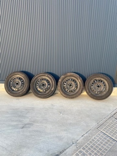 スタッドレスタイヤ 185 65 15