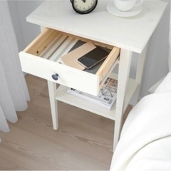 IKEA サイドテーブル　③の画像