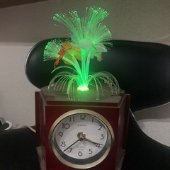 実働品 美品 骨董品　昭和レトロ ファイバーライト 置き時計 クォーツ アンティーク ビンテージ ヴィンテージ 希少品 マニア 回転式 JAPAN rainbowの画像