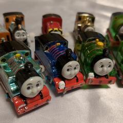 きかんしゃトーマス　ガチャガチャ　たくさん！