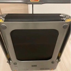 kingsmith WalkingPad R1 折りたたみ式ルームランナーの画像