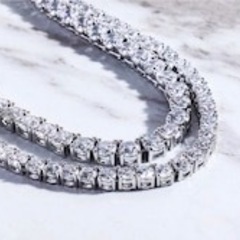 テニスネックレス　ティファニー　限界価格　オシャレアイテム　モテアイテムの画像