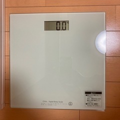 体重計(電池は新品へ交換済み)