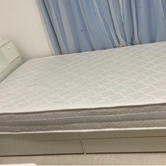 【無料】セミダブルベッド(マットレス付き)