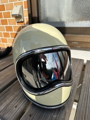 ノーバッズ nobudz スペースヘルメット