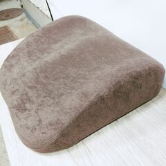 🍎足まくら 暖・楽・美 温熱ヒーター付 LAP-100BRの画像