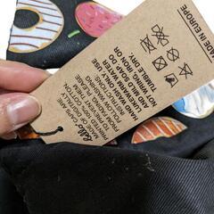 薄い帽子の画像
