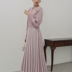 ニットワンピース　ロングワンピース　プリーツワンピース　