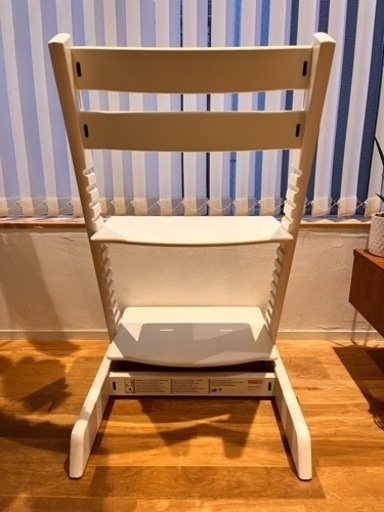 トリップトラップ　TRIPP TRAPP 椅子　STOKKE  ホワイト