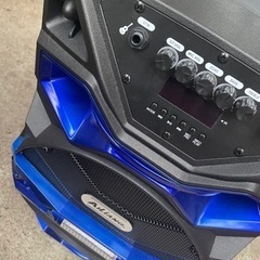 音楽パワーアンプ　イベントに活躍ワイヤレスマイク二本付きの画像
