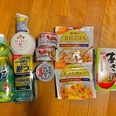 【掲載本日24時まで】さば味噌煮缶２個、炭火やきとり缶、洗濯洗剤、食器用洗剤などまとめての画像