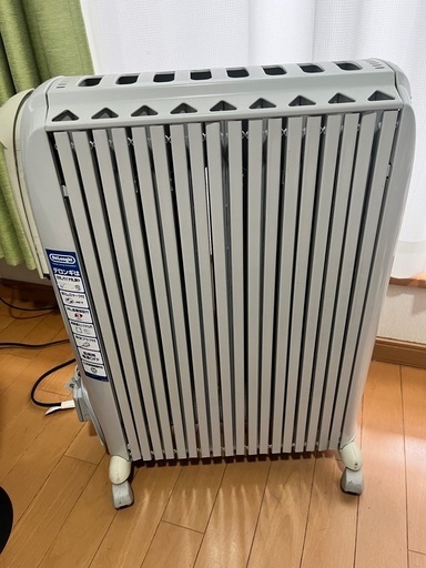 デロンギ　オイルヒーター