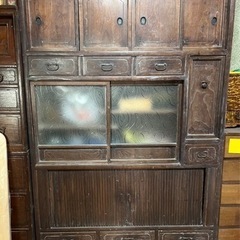 築150年の旧家にある水屋たち