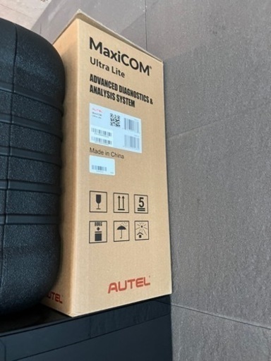 最上級モデル　AUTEL ULTRA LITE 2025年まで無料アップデート　自動車　診断機　テスター
